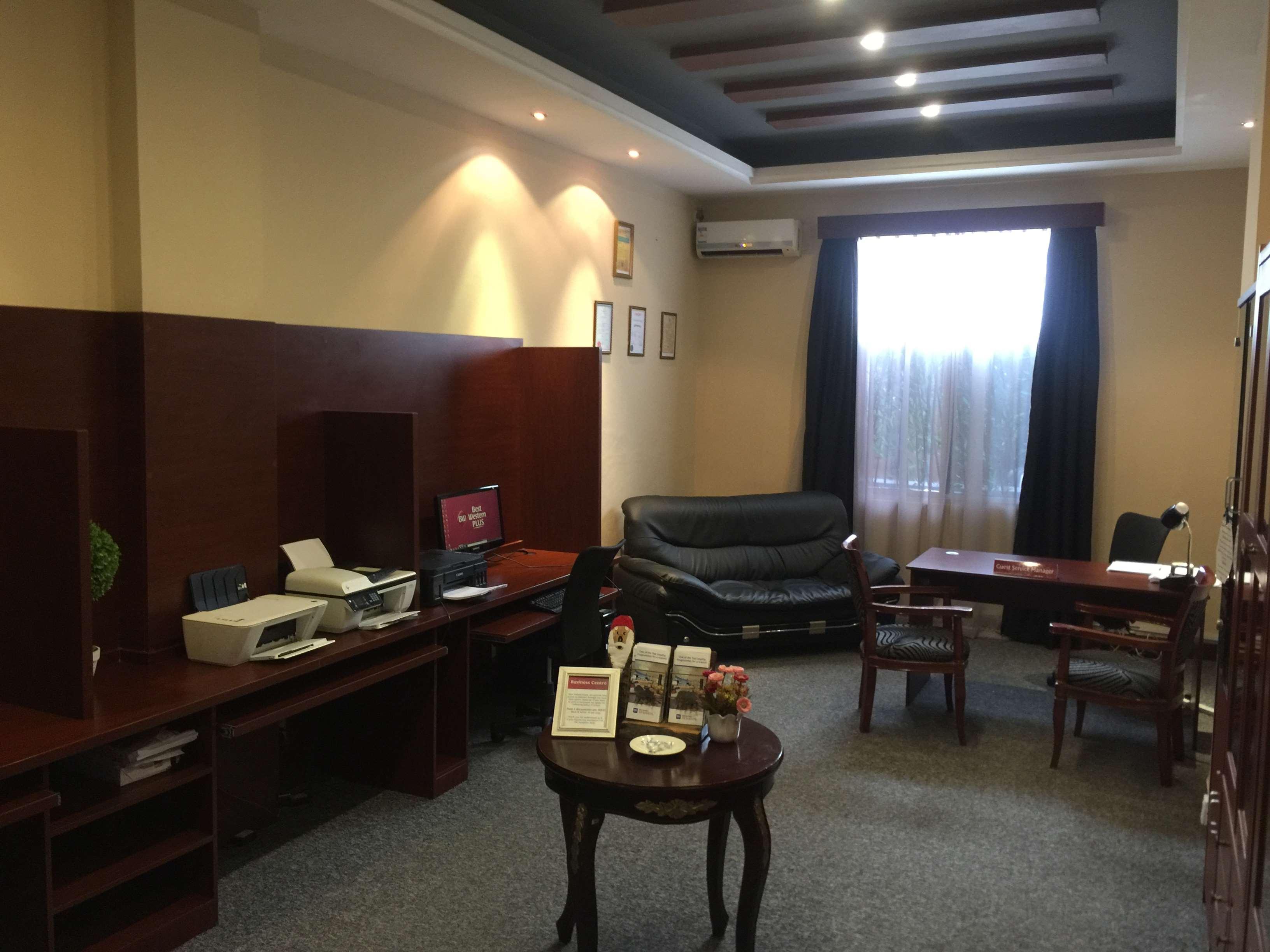 Best Western Plus Paramount Hotel Lusaka Bagian luar foto