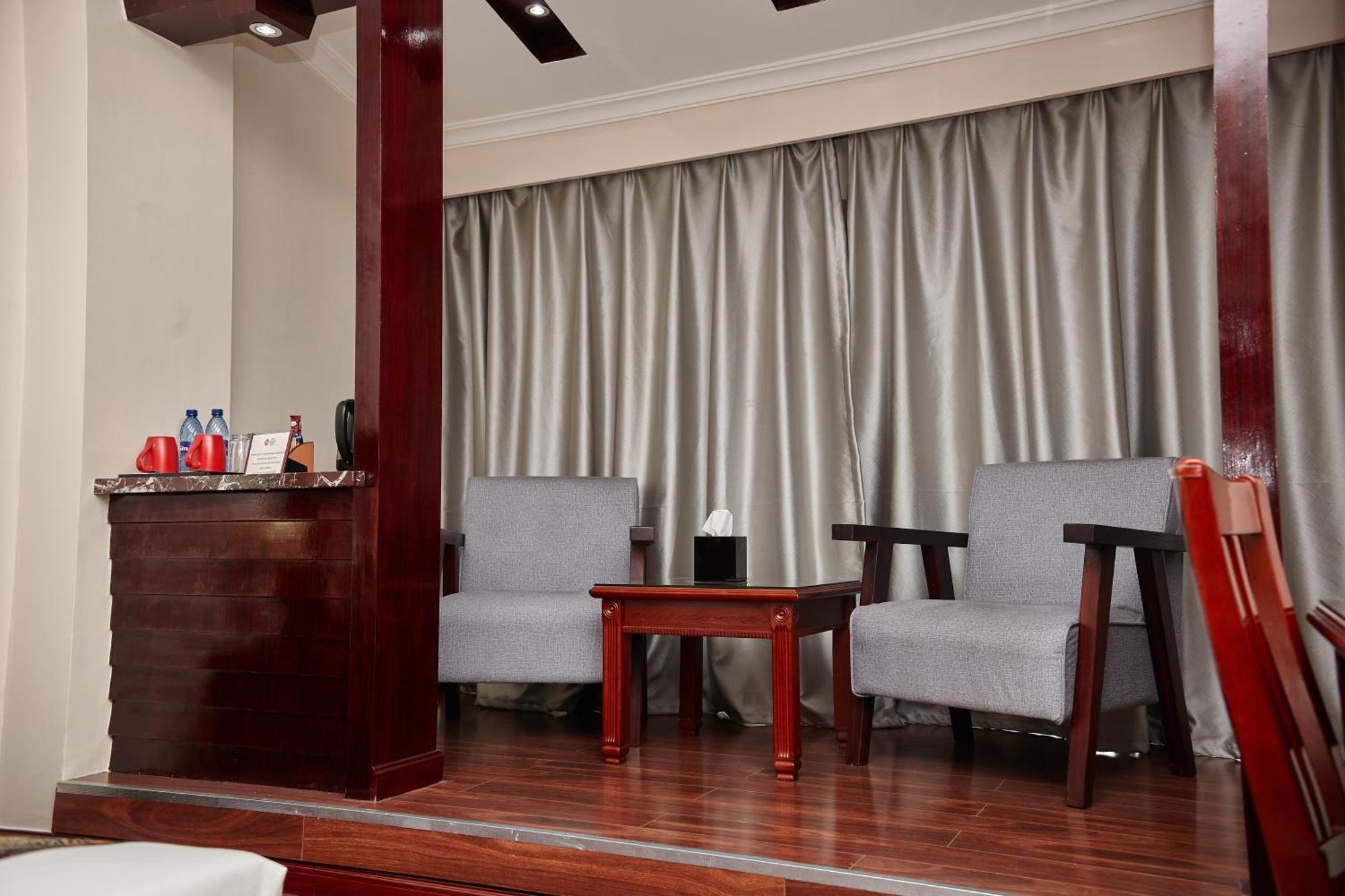 Best Western Plus Paramount Hotel Lusaka Bagian luar foto