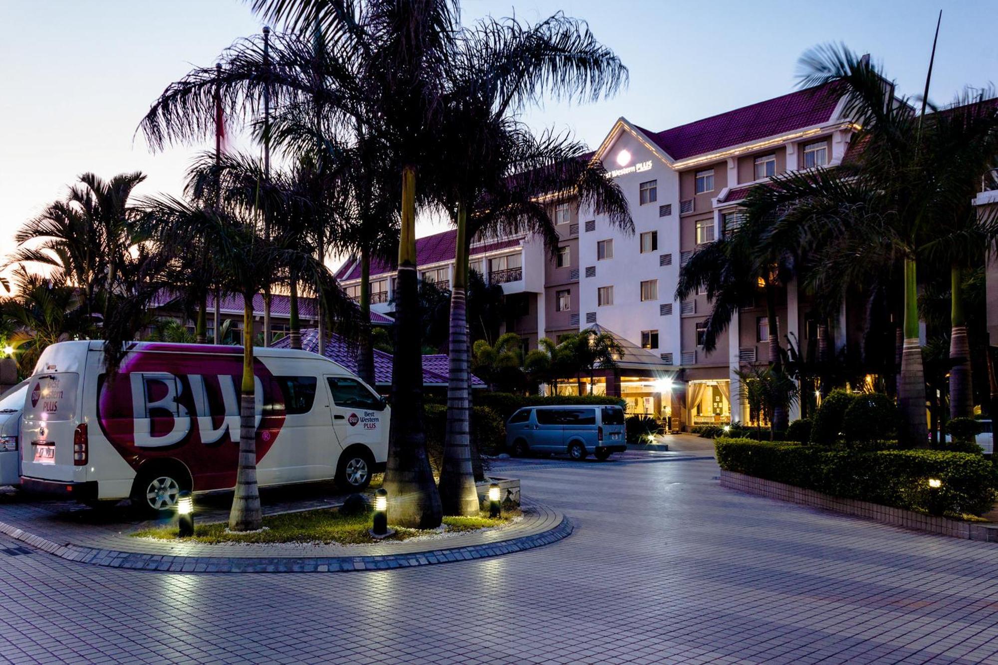 Best Western Plus Paramount Hotel Lusaka Bagian luar foto