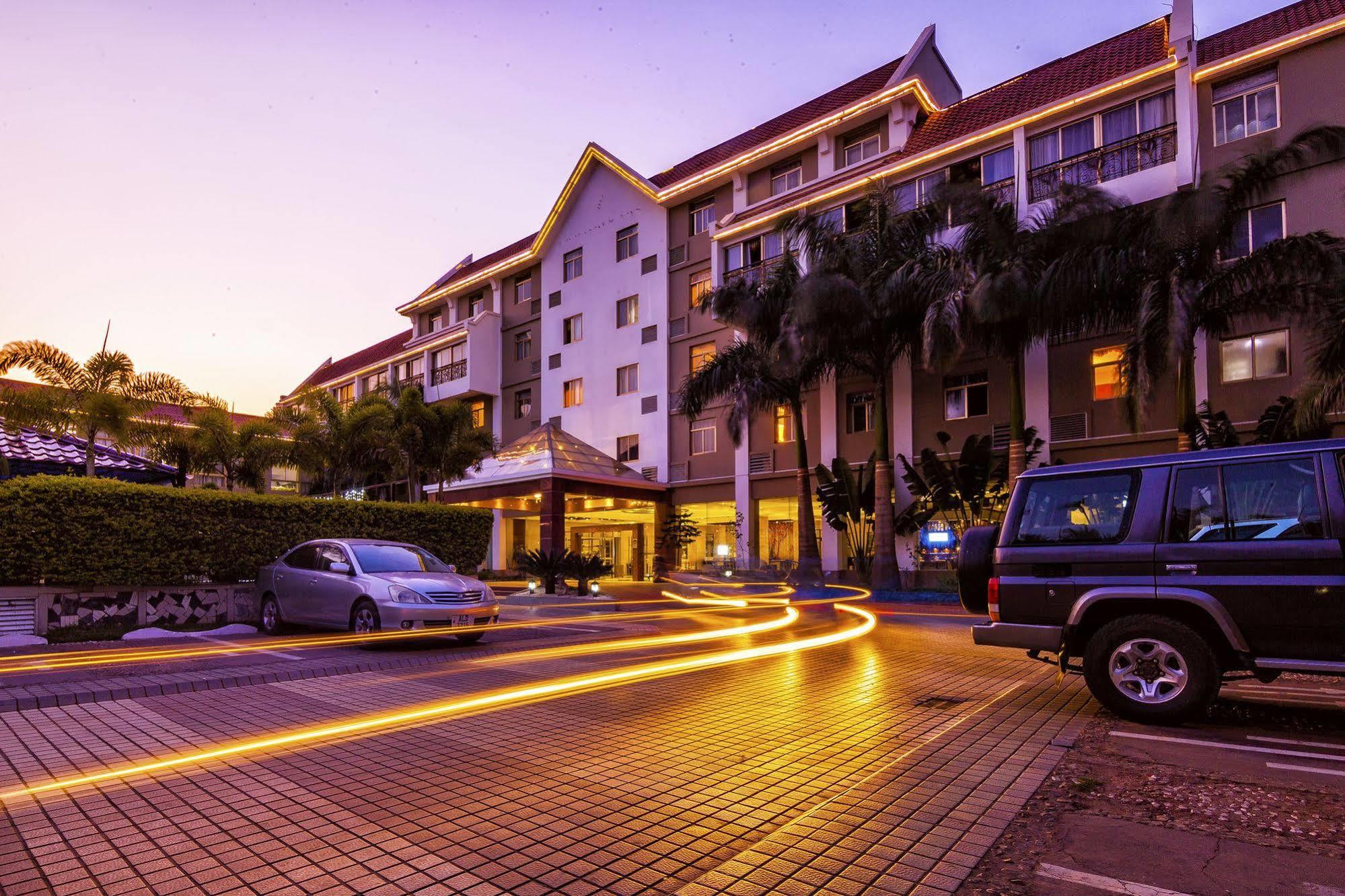 Best Western Plus Paramount Hotel Lusaka Bagian luar foto